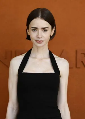 Lily Collins OnlyFans Leaked Free Thumbnail Picture - #nKH1WrjAWE