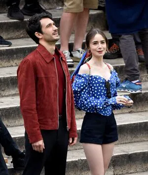 Lily Collins OnlyFans Leaked Free Thumbnail Picture - #ncT2leR8z8