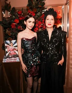 Lily Collins OnlyFans Leaked Free Thumbnail Picture - #nnlcovVCVV