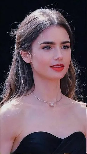 Lily Collins OnlyFans Leaked Free Thumbnail Picture - #qQAKW7sMft