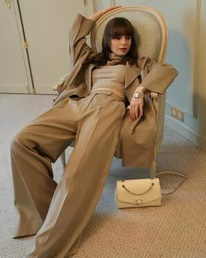 Lily Collins OnlyFans Leaked Free Thumbnail Picture - #qRhMhwLFLs
