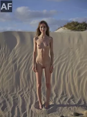 Lily Collins OnlyFans Leaked Free Thumbnail Picture - #qrk2TdJvui