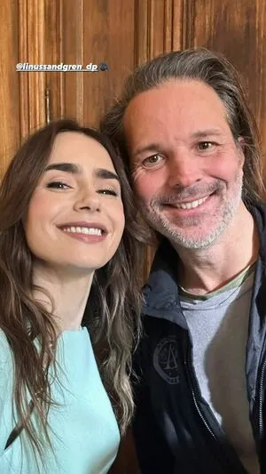 Lily Collins OnlyFans Leaked Free Thumbnail Picture - #uEfmO6XgI8