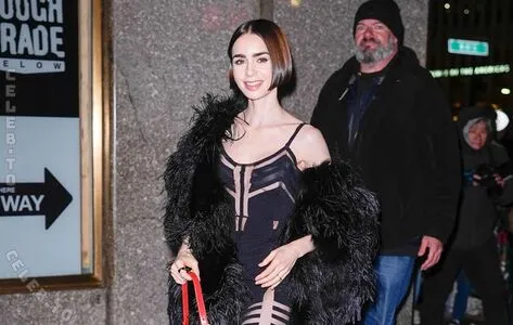 Lily Collins OnlyFans Leaked Free Thumbnail Picture - #xN3UBiPd2i