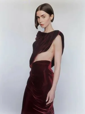 Lily Collins OnlyFans Leaked Free Thumbnail Picture - #yYbYpspZTY