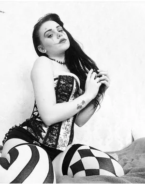 Lily Flood OnlyFans Leaked Free Thumbnail Picture - #17JE9Yme7A