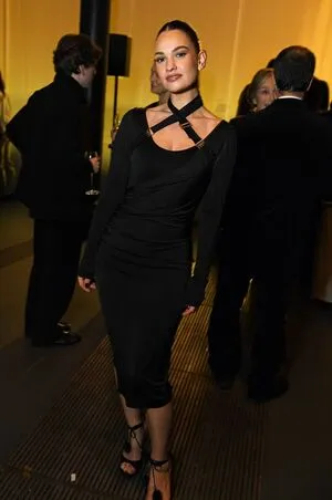 Lily James OnlyFans Leaked Free Thumbnail Picture - #6YbxWx3k8K