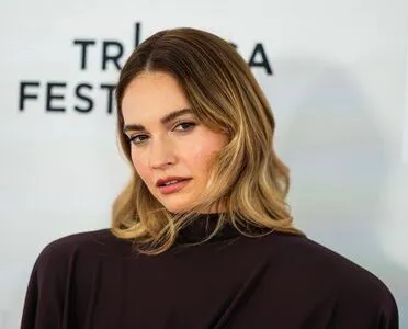 Lily James OnlyFans Leaked Free Thumbnail Picture - #6vB762goqn