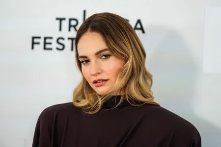 Lily James OnlyFans Leaked Free Thumbnail Picture - #A12eck3IC8