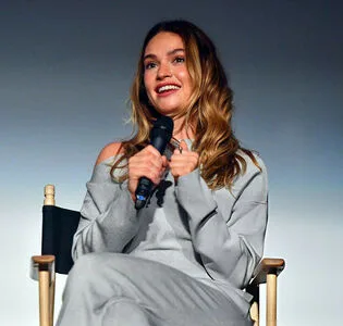 Lily James OnlyFans Leaked Free Thumbnail Picture - #BYCpGAh4zG