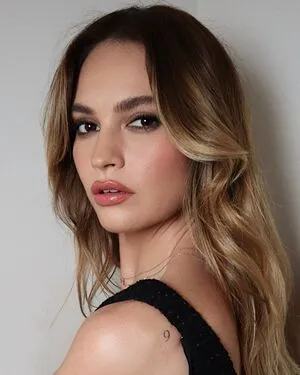 Lily James OnlyFans Leaked Free Thumbnail Picture - #CmrJZL6szf