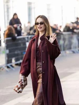 Lily James OnlyFans Leaked Free Thumbnail Picture - #DWKXPsYqt1