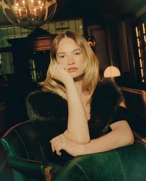 Lily James OnlyFans Leaked Free Thumbnail Picture - #Dofvg7iw1M