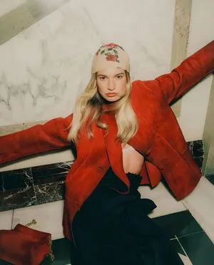 Lily James OnlyFans Leaked Free Thumbnail Picture - #N3K7Tvhs2k