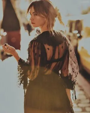 Lily James OnlyFans Leaked Free Thumbnail Picture - #OH1DkjvjCs