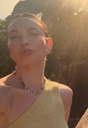 Lily James OnlyFans Leaked Free Thumbnail Picture - #TzracNhv3g