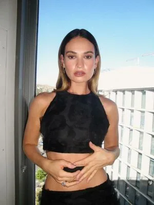 Lily James OnlyFans Leaked Free Thumbnail Picture - #UlwsLVKZ9V