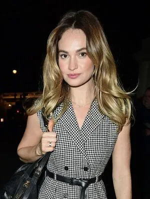 Lily James OnlyFans Leaked Free Thumbnail Picture - #d0pfeeAFYP