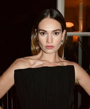 Lily James OnlyFans Leaked Free Thumbnail Picture - #gkrcR7OB0l
