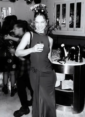 Lily James OnlyFans Leaked Free Thumbnail Picture - #itzZAhuwL4