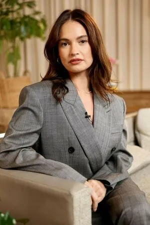 Lily James OnlyFans Leaked Free Thumbnail Picture - #kEwxS4RJW1