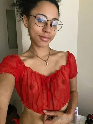 Lily Licks OnlyFans Leaked Free Thumbnail Picture - #2vOZeSoGto