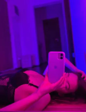 Lily Mint OnlyFans Leaked Free Thumbnail Picture - #5Gfehod94E
