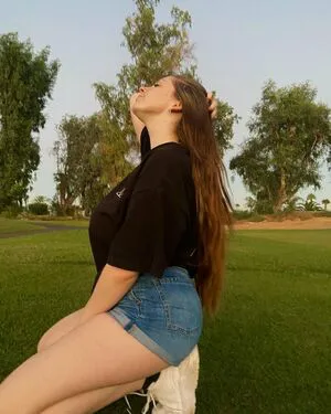 Lily P OnlyFans Leaked Free Thumbnail Picture - #NiHnpSRt2Z
