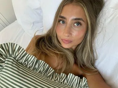 Lily Phi OnlyFans Leaked Free Thumbnail Picture - #eBi3SufBbq