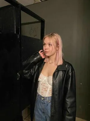 Lily Robertson OnlyFans Leaked Free Thumbnail Picture - #jRBHttyfvx