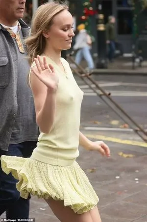 Lily Rose Depp OnlyFans Leaked Free Thumbnail Picture - #2h07GOvk7M