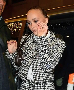 Lily Rose Depp OnlyFans Leaked Free Thumbnail Picture - #8WIXa595DC