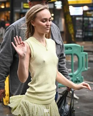 Lily Rose Depp OnlyFans Leaked Free Thumbnail Picture - #C9cqclmu3Y