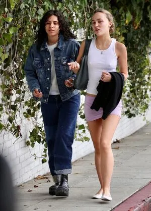 Lily Rose Depp OnlyFans Leaked Free Thumbnail Picture - #VSDJiwAwZw