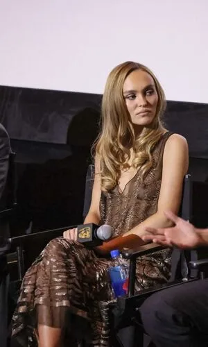 Lily Rose Depp OnlyFans Leaked Free Thumbnail Picture - #hp4h7x1swD