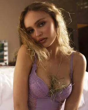 Lily-Rose Depp OnlyFans Leaked Free Thumbnail Picture - #AlhsUPvQ93