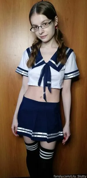 Lily Slutty OnlyFans Leaked Free Thumbnail Picture - #EDmgiOZ4g2