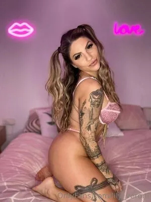 Lily Veroni OnlyFans Leaked Free Thumbnail Picture - #ysfFr64NxO