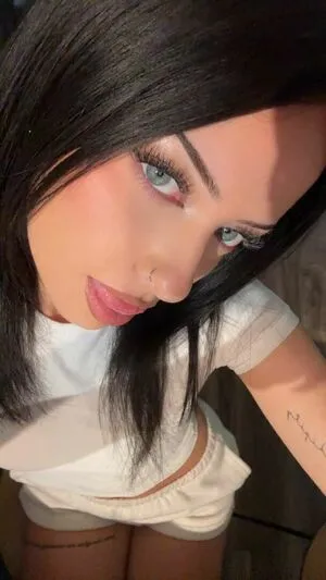 Lily Weber OnlyFans Leaked Free Thumbnail Picture - #CrwdGnx5u5