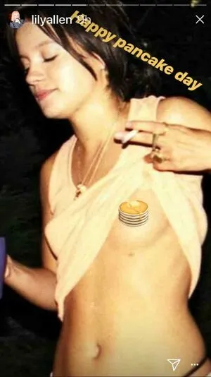 Lilyallen OnlyFans Leaked Free Thumbnail Picture - #7d9bPoZByZ