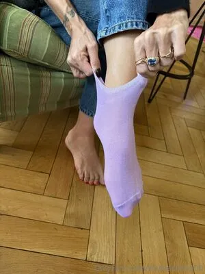 Lilyallenftse500 OnlyFans Leaked Free Thumbnail Picture - #17sVSq3gLB