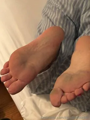 Lilyallenftse500 OnlyFans Leaked Free Thumbnail Picture - #DvaiBJvmRQ