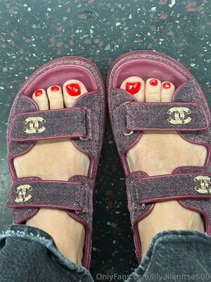 Lilyallenftse500 OnlyFans Leaked Free Thumbnail Picture - #U2xtpVzzlI