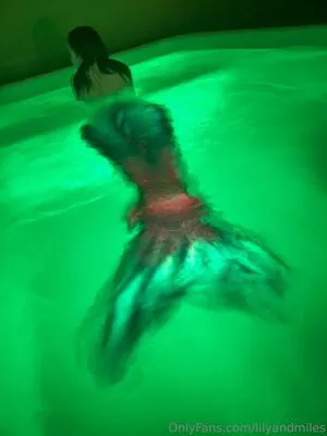 Lilyandmiles OnlyFans Leaked Free Thumbnail Picture - #8v4HS1IiME