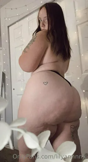 Lilyannnnx OnlyFans Leaked Free Thumbnail Picture - #7e9uaOZNM9