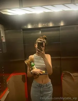 Lilycutie Vip OnlyFans Leaked Free Thumbnail Picture - #aEA0PiElp1