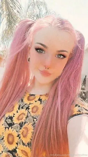 Lilydarkofree OnlyFans Leaked Free Thumbnail Picture - #RoHLadGJUD