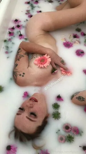 Lilyevansfree OnlyFans Leaked Free Thumbnail Picture - #YpSslejjad