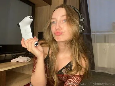 Lilyhoneybunny OnlyFans Leaked Free Thumbnail Picture - #VdORyZ95Je