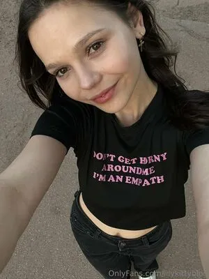 Lilykittyblog OnlyFans Leaked Free Thumbnail Picture - #9UHxsbVlSw